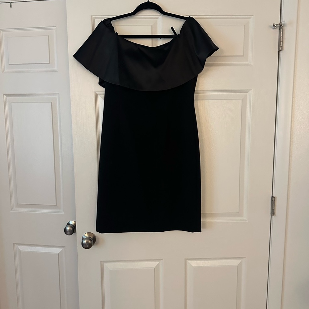 Adrianna Papell Black Off-Shoulder Flutter Sleeve Mini Dress